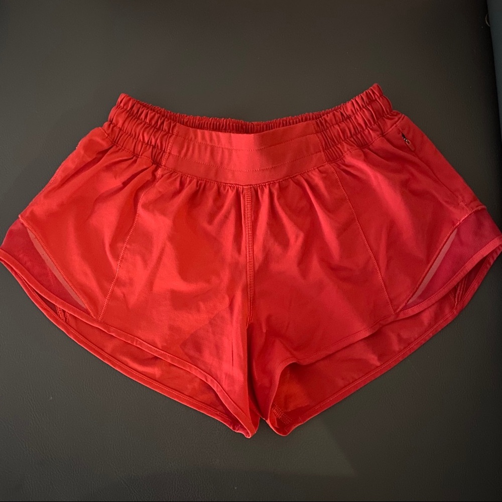 Lululemon Hotty Hot II Short 2.5”